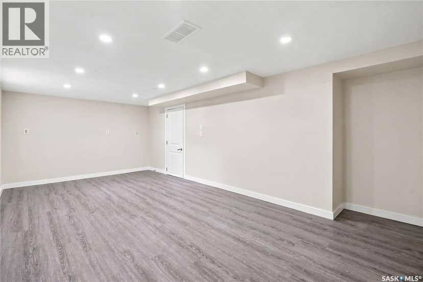2819 Montreal CRESCENT — photo 30 of 40