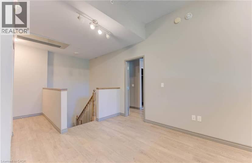 321 SPRUCE Street Unit# 102, Waterloo, photo 8
