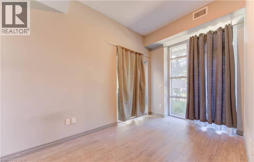321 SPRUCE Street Unit# 102 — photo 10 of 27