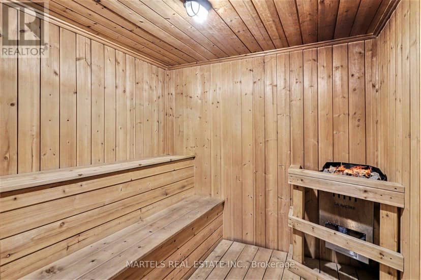 904 - 530 Laurier Avenue W — photo 21 of 32