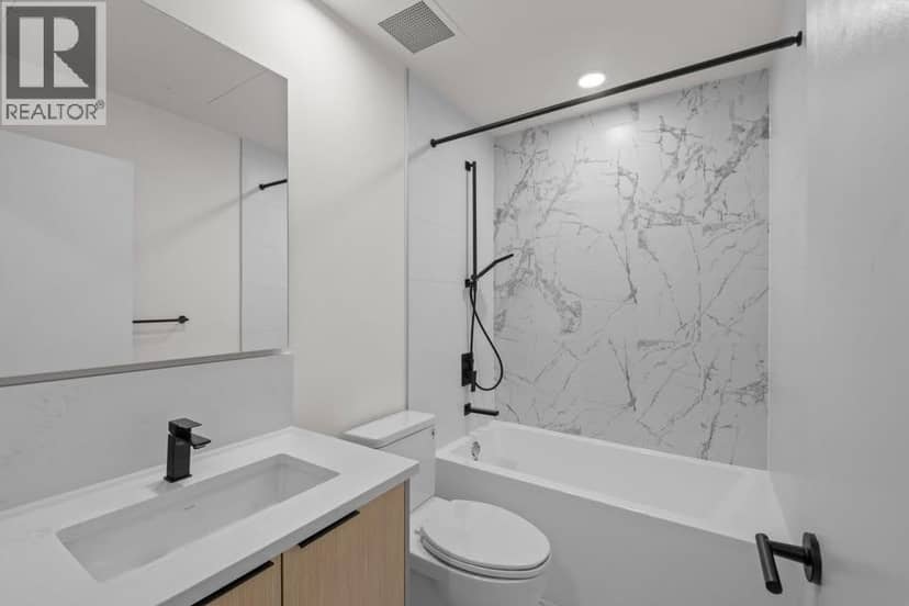 655 422 E 3rd Street, North Vancouver, photo 8