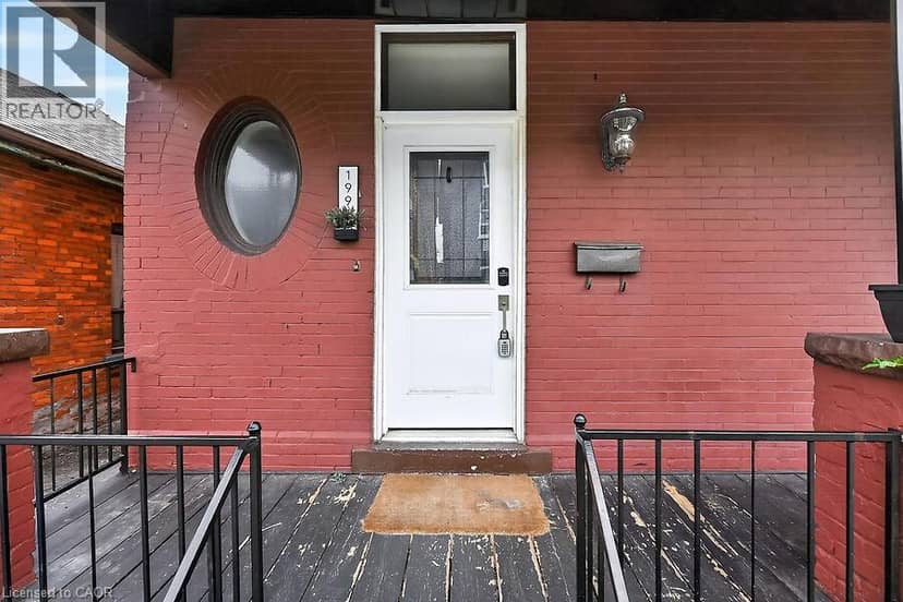 199 BAY Street N, Hamilton, photo 3