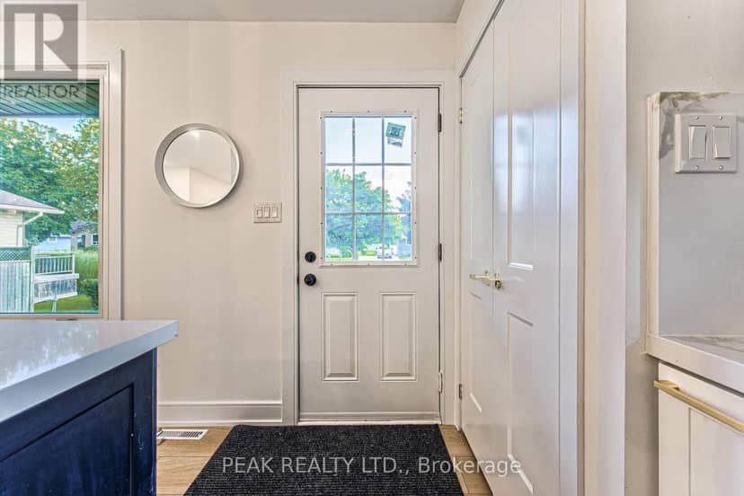 7385 North Dorset Place — photo 5 of 40