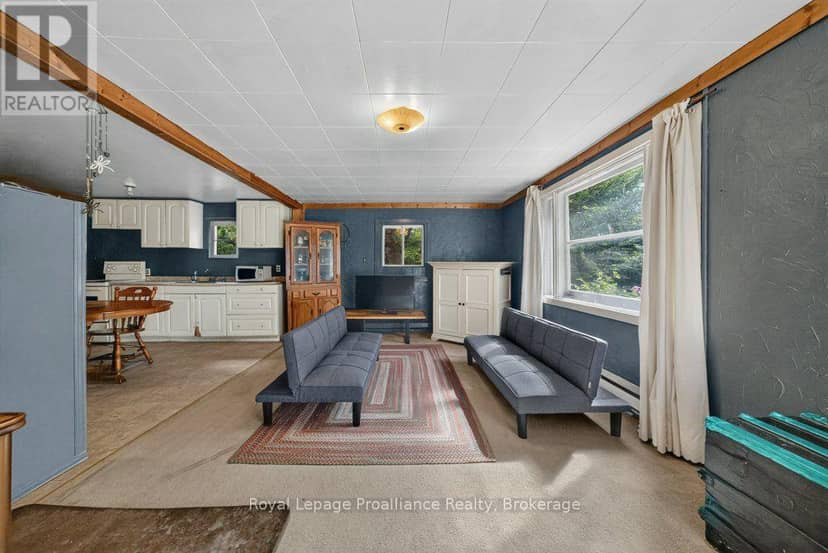 2452 Henderson Road — photo 13 of 39