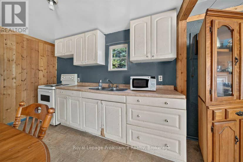 2452 Henderson Road — photo 20 of 39