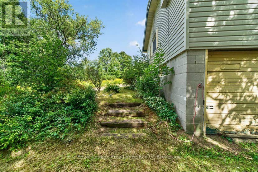 2452 Henderson Road, Frontenac, photo 8