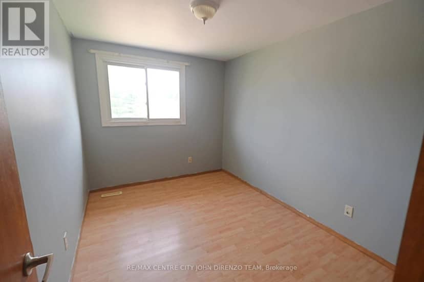 83 Confederation Drive — photo 6 of 7