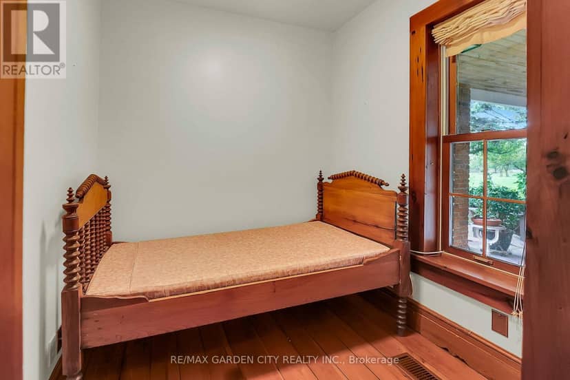 2432 Seburn Road — photo 18 of 40