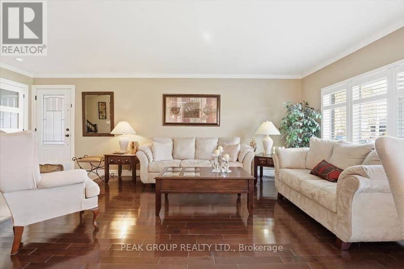 7402 Westfield Drive — photo 9 of 36