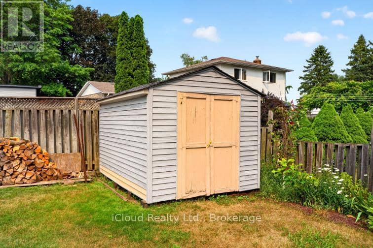 31 Richmond Street — photo 12 of 39