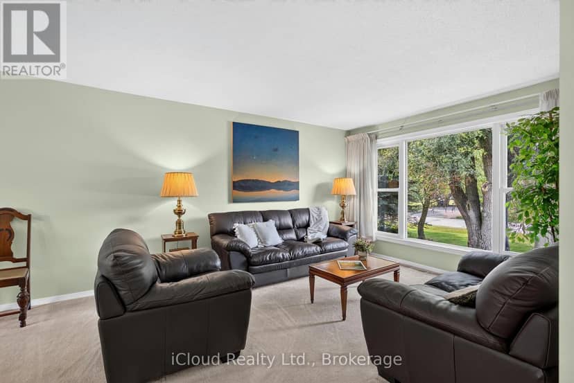 31 Richmond Street — photo 15 of 39