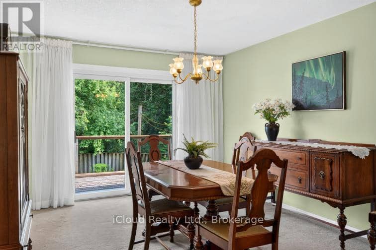 31 Richmond Street — photo 20 of 39