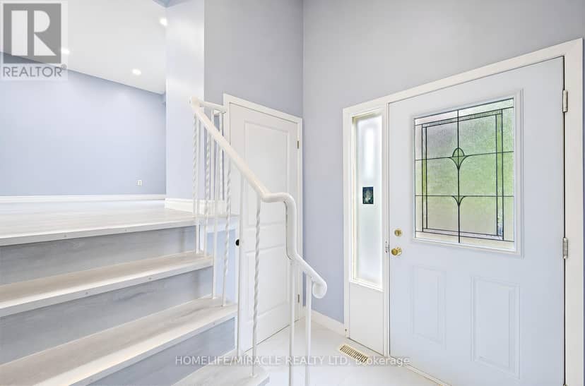 177 Westmore Drive S — photo 3 of 40