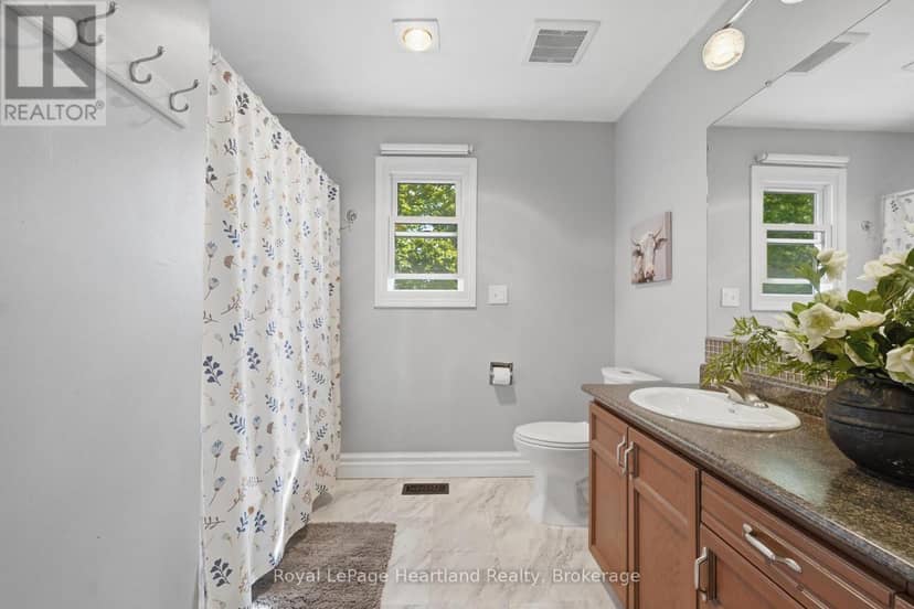 36589 Dunlop Drive — photo 16 of 40