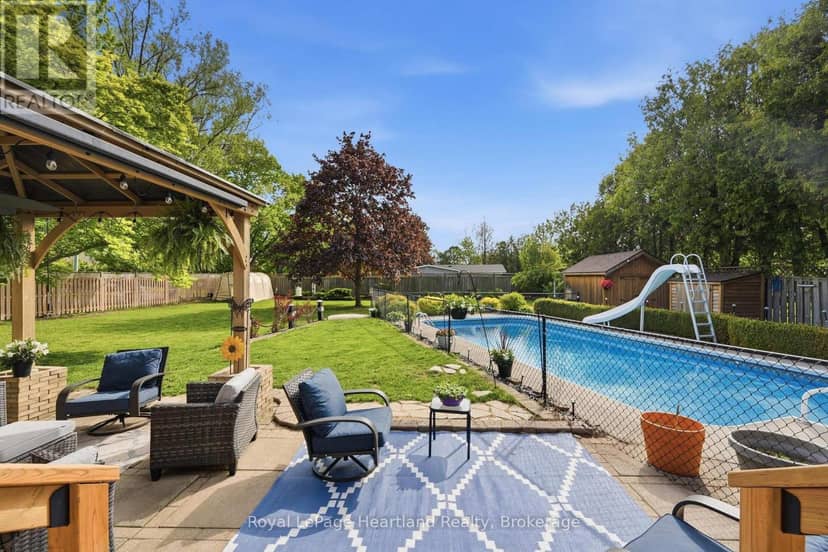 36589 Dunlop Drive — photo 31 of 40