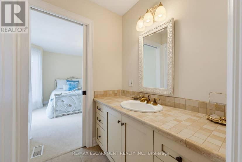 46 Sandy Shore Boulevard — photo 29 of 40
