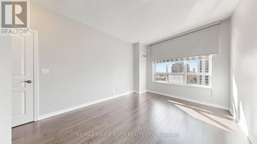 1003 - 28 Byng Avenue — photo 16 of 36