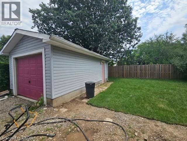93 HOWARD Avenue — photo 5 of 6