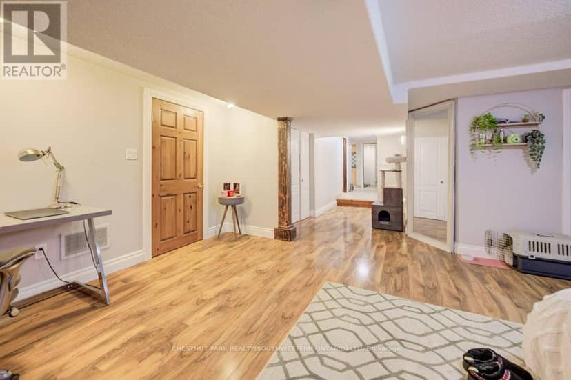 35 Schweitzer Street — photo 31 of 40