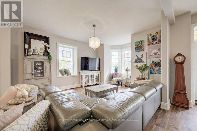 35 Schweitzer Street — photo 9 of 40