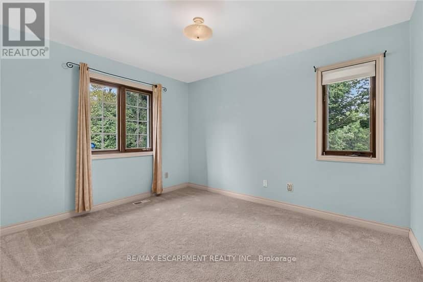 7011 Dickenson Road E — photo 24 of 40