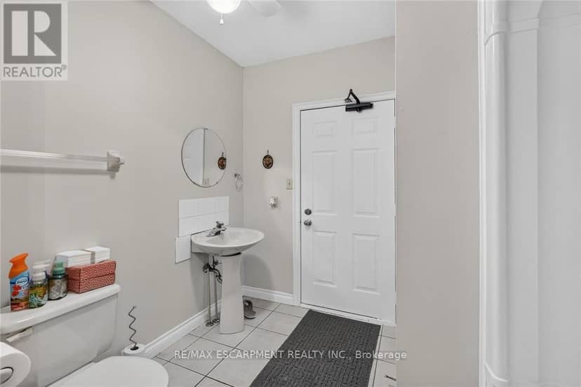 7011 Dickenson Road E — photo 30 of 40