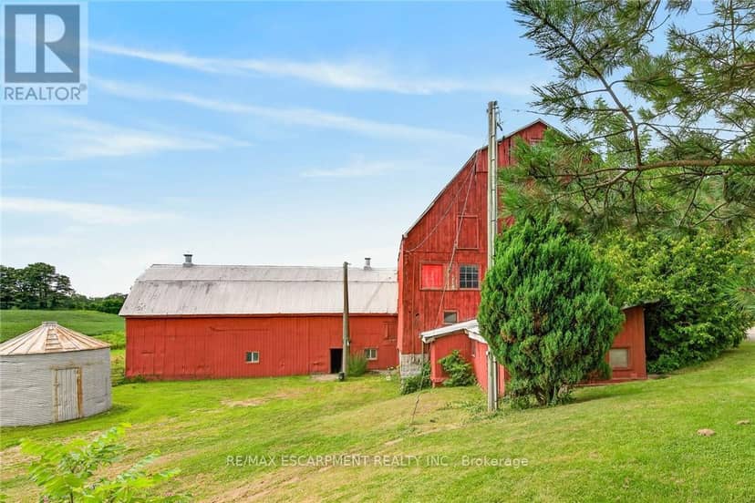 7011 Dickenson Road E — photo 39 of 40