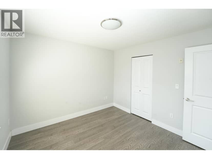 403 2408 E BROADWAY, Vancouver, photo 8