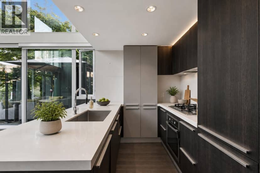 307 1351 CONTINENTAL STREET, Vancouver, photo 3