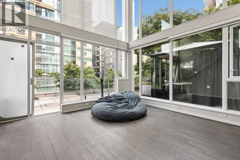 307 1351 CONTINENTAL STREET, Vancouver, photo 6