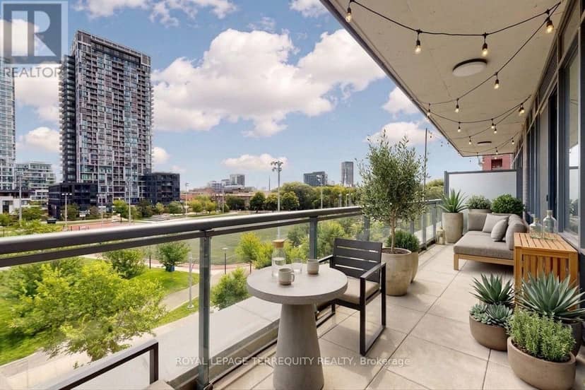 415 - 55 Regent Park Boulevard — photo 13 of 40