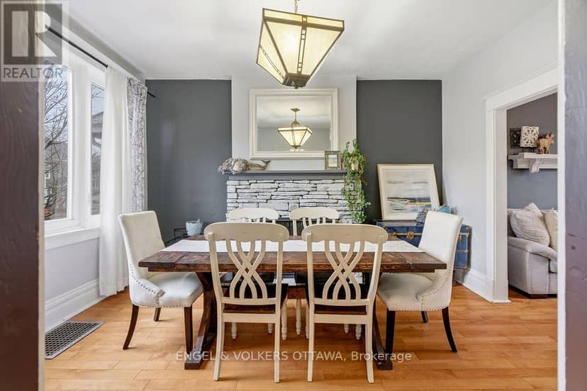 475 Kent Street — photo 4 of 38