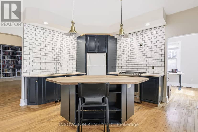 262 Bell Street — photo 10 of 33
