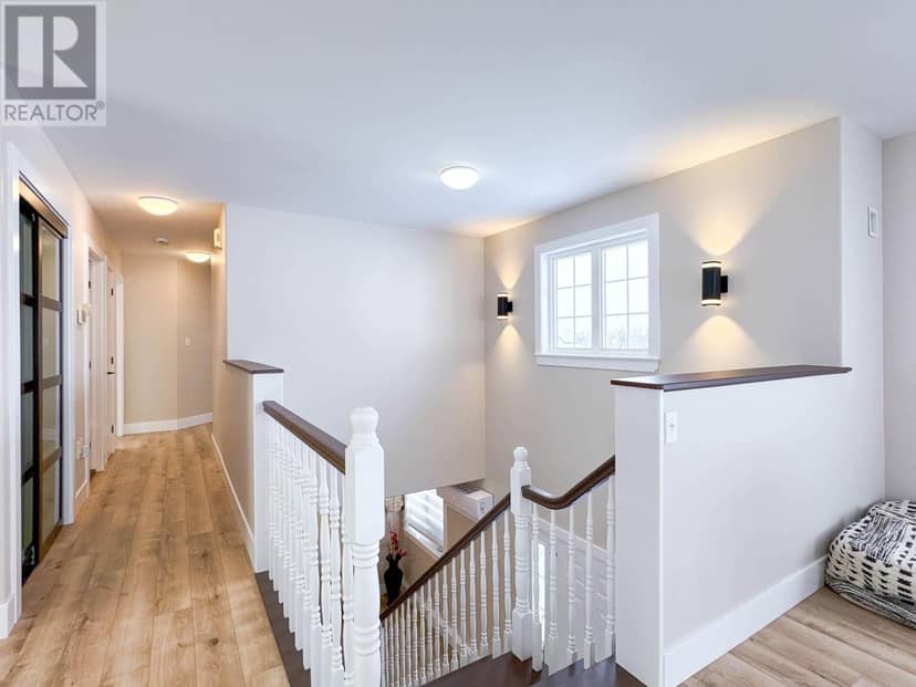 46 MacLauchlan Drive — photo 15 of 28