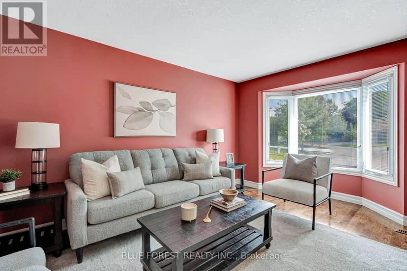 935 Country Club Place — photo 18 of 40