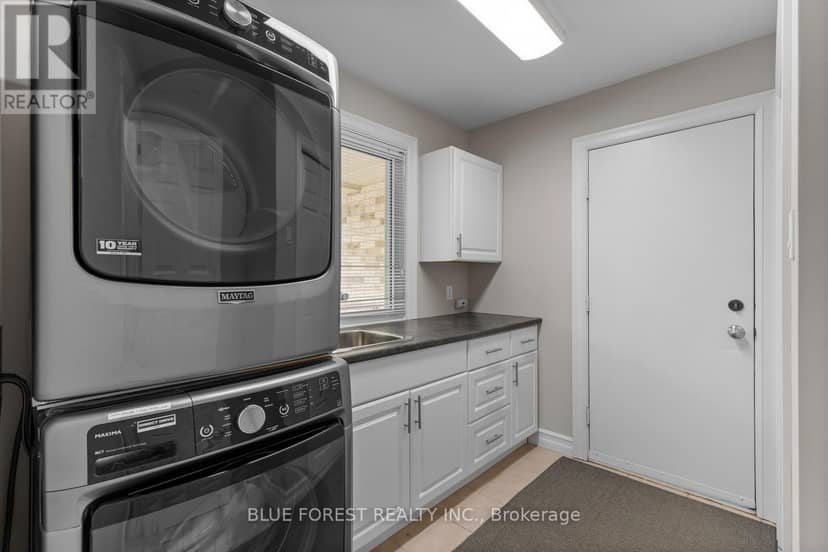 935 Country Club Place — photo 21 of 40