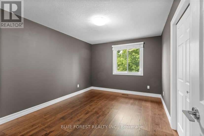 935 Country Club Place — photo 31 of 40