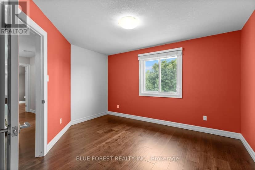 935 Country Club Place — photo 34 of 40