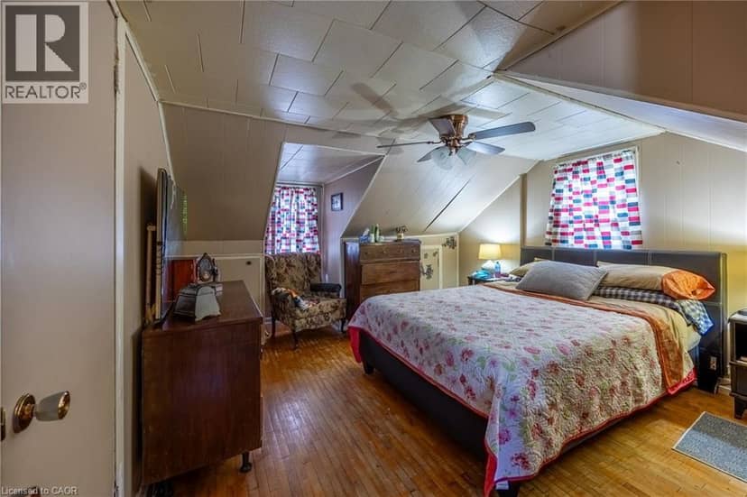 446 EAST Street — photo 13 of 40