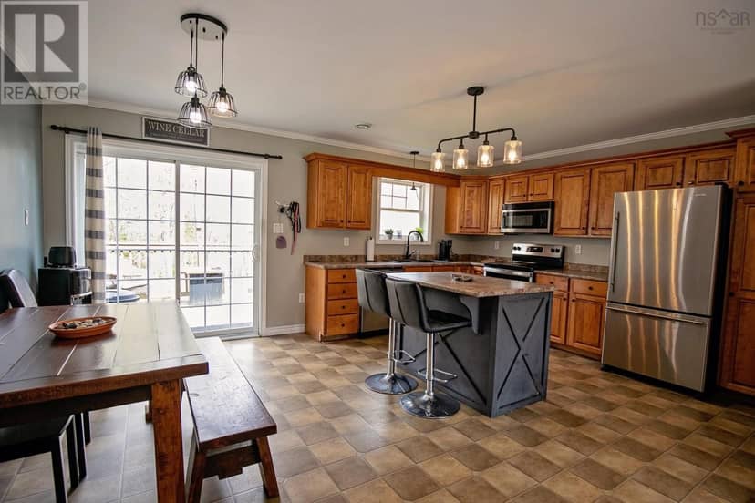 1223 Southampton Road — photo 15 of 40