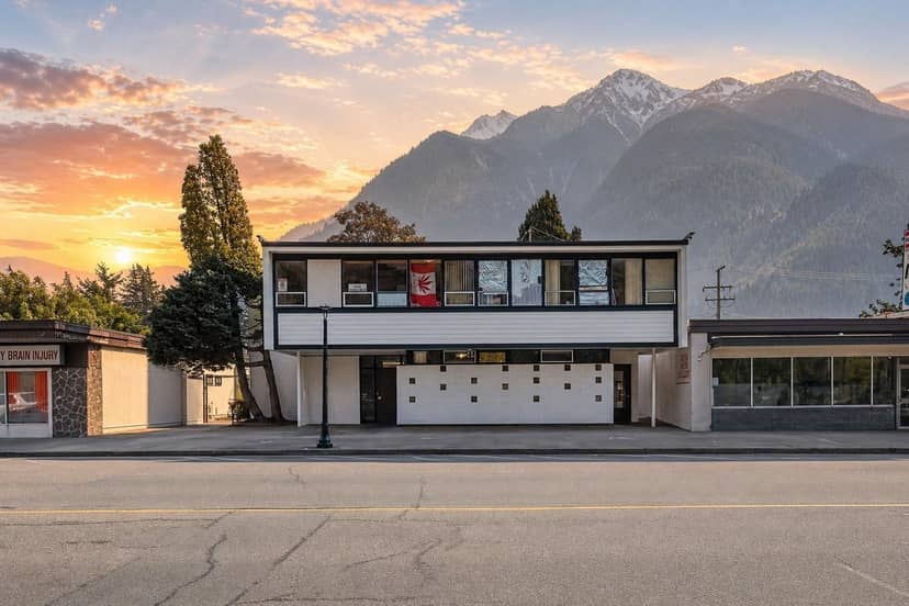 360 WALLACE STREET, Hope, Hope, photo 3