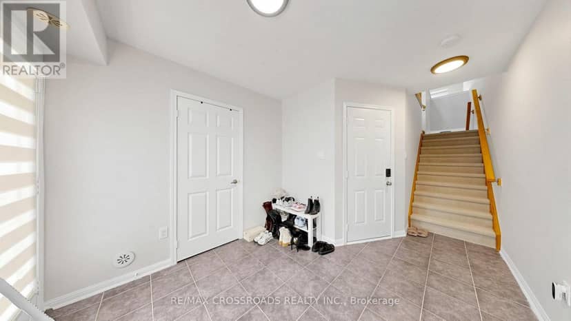 68 - 6020 Derry Road — photo 33 of 38