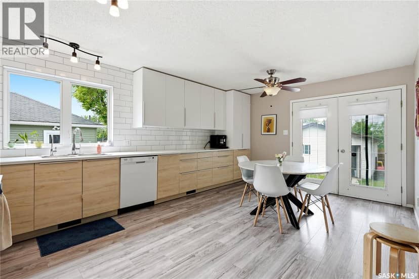 312 Ash STREET — photo 10 of 40