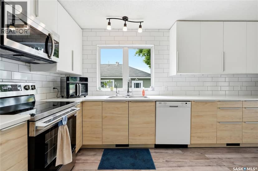 312 Ash STREET — photo 11 of 40