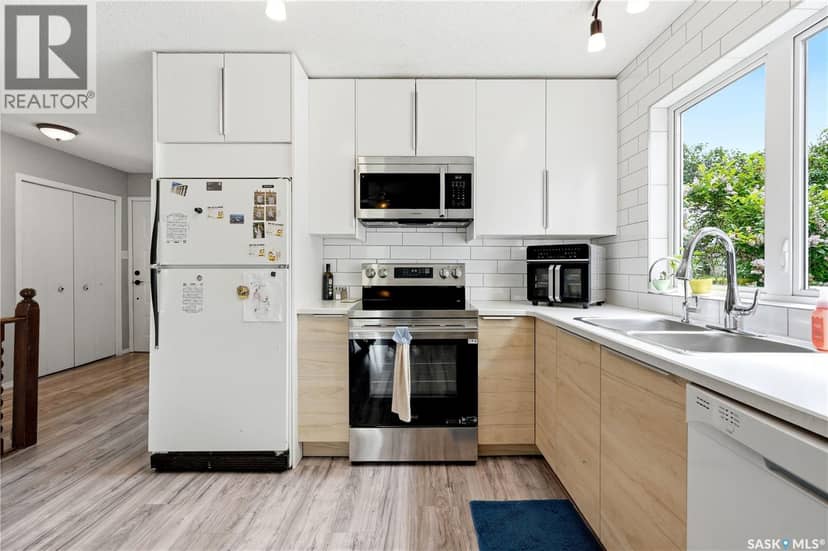 312 Ash STREET — photo 13 of 40