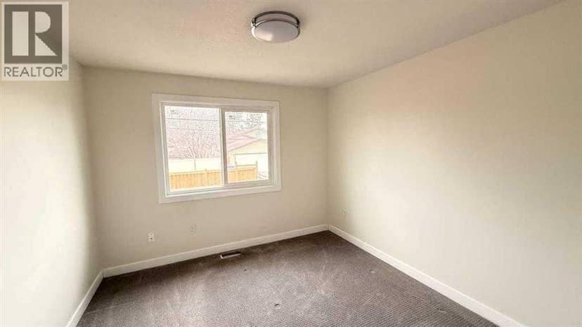 2008 41 Street SE, Calgary, photo 6