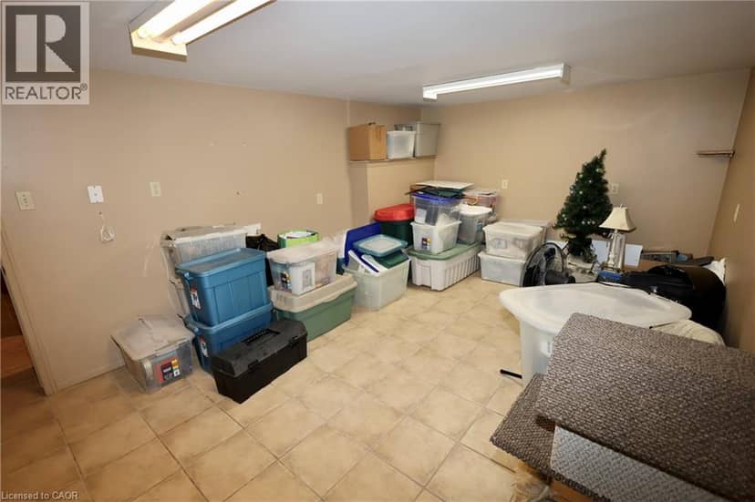 22 JANE Street — photo 27 of 40