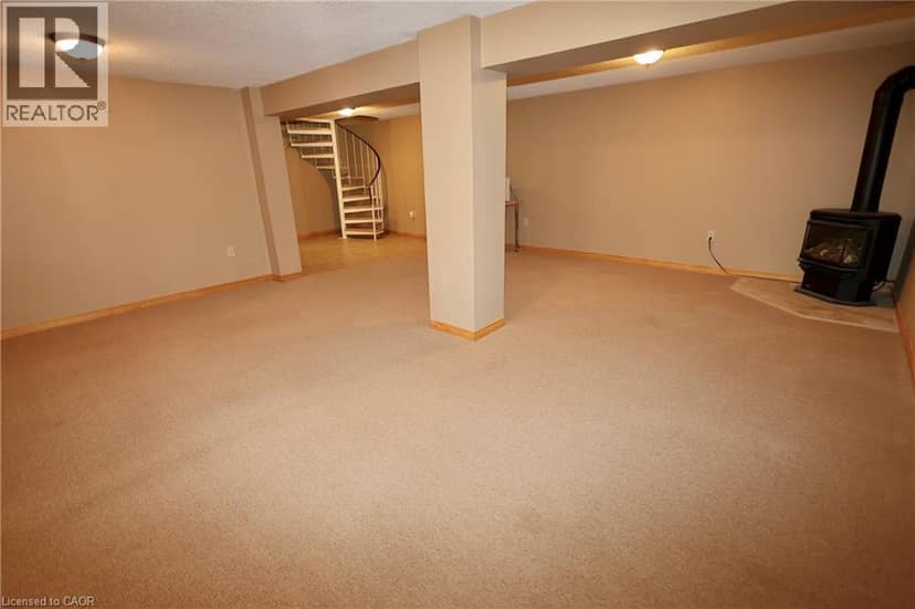 22 JANE Street — photo 24 of 40