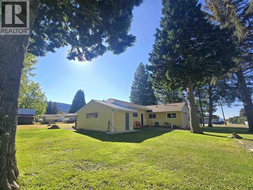 4736 HALLIWELL AVENUE, Terrace, photo 3