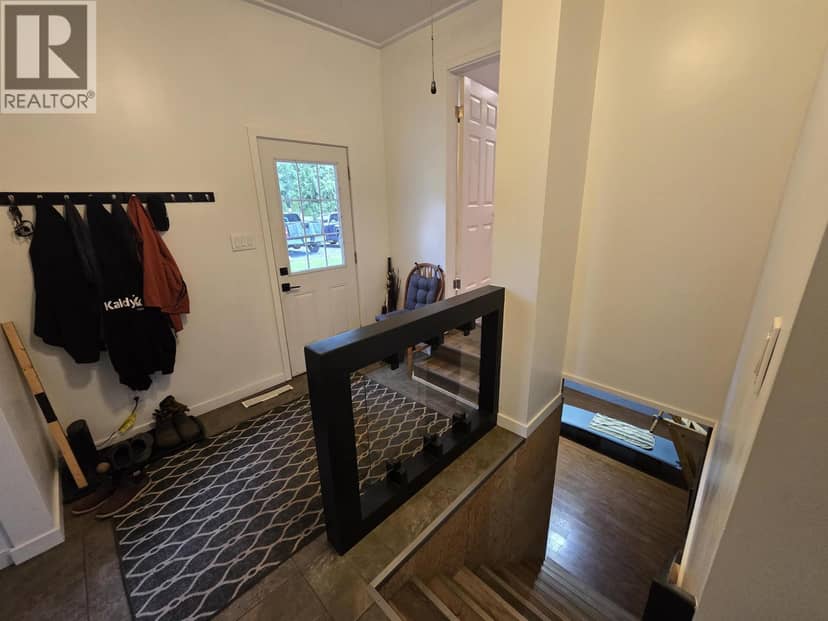 4736 HALLIWELL AVENUE, Terrace, photo 5